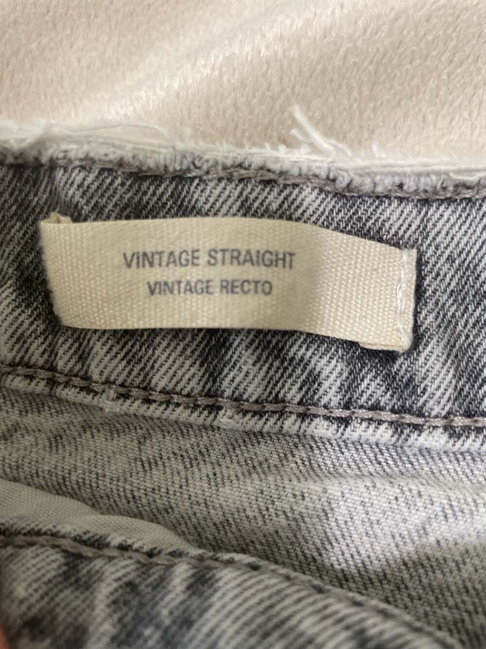 Universal Thread Vintage Straight High-Rise Jeans Grey Acid Wash Size 6/28L - Picture 4 of 7